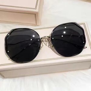 New unisex sunglasses